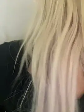 Bustyblondebabe32 online show from 01/14/26, 08:53