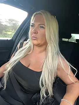 Bustyblondebabe32 online show from 03/31/26, 03:56