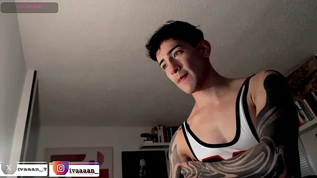 Snapshot of ivaaaan_ chatting on 03/02/26, 09:21 ivaaaan online show from 03/02/26, 09:21