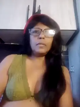Snapshot of MsAttitude chatting on 05/15/26, 08:21 MsAttitude online show from 05/15/26, 08:21