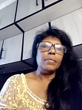 Snapshot of MsAttitude chatting on 05/24/26, 09:14 MsAttitude online show from 05/24/26, 09:14