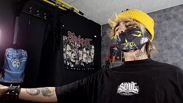 AcidMilo online show from 10/11/25, 07:56