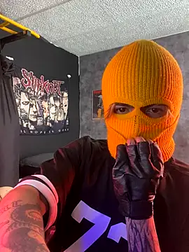 AcidMilo online show from 10/21/25, 05:57