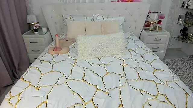 HottieSweetBritney online show from 02/04/26, 01:55