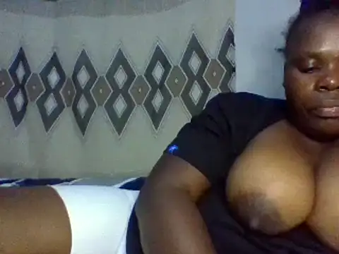 Snapshot of sweett_shaley chatting on 01/21/25, 11:56 sweett shaley online show from 01/21/25, 11:56