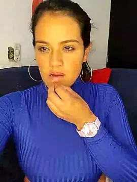 Snapshot of zhayra_rose chatting on 12/26/24, 03:38 zhayra rose online show from 12/26/24, 03:38