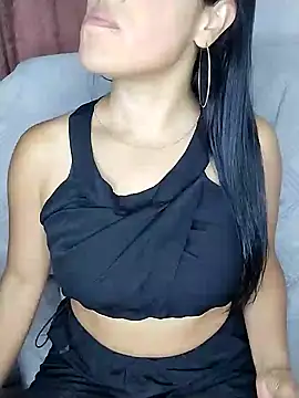 Snapshot of zhayra_rose chatting on 02/11/25, 03:08 zhayra rose online show from 02/11/25, 03:08