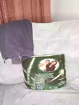 Snapshot of zhayra_rose chatting on 02/21/25, 03:12 zhayra rose online show from 02/21/25, 03:12