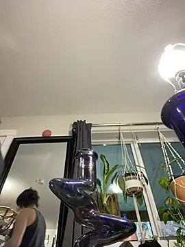 mikittyy online show from 12/18/24, 06:35