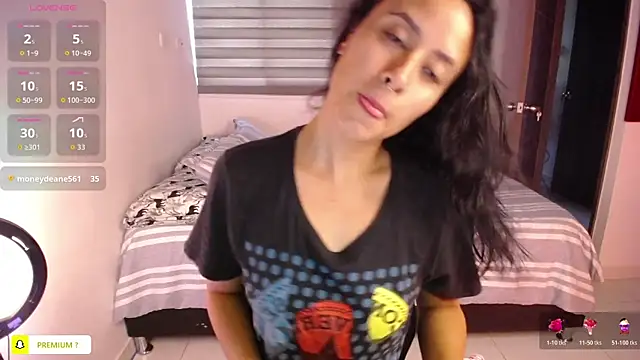 amyharlow 1 online show from 11/08/25, 07:34