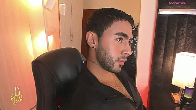 ItsMeEros online show from 12/05/25, 09:00