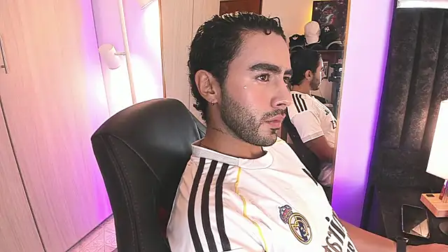 ItsMeEros online show from 03/31/26, 10:32