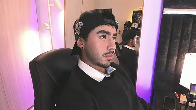 ItsMeEros online show from 04/06/26, 10:33