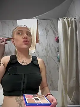 Snapshot of pinkstar_ chatting on 10/23/25, 02:00 pinkstar online show from 10/23/25, 02:00