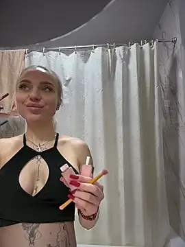 Snapshot of pinkstar_ chatting on 11/28/25, 06:27 pinkstar online show from 11/28/25, 06:27