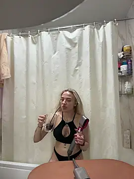 Snapshot of pinkstar_ chatting on 12/05/25, 06:00 pinkstar online show from 12/05/25, 06:00