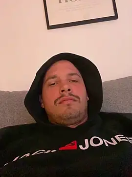 Jonkitzler1 online show from 03/10/25, 04:46