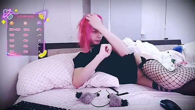 Littlepinkcat online show from 01/06/26, 02:04