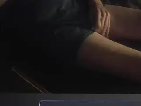 Snapshot of SpunFunT chatting on 10/24/25, 10:22 SpunFunT online show from 10/24/25, 10:22