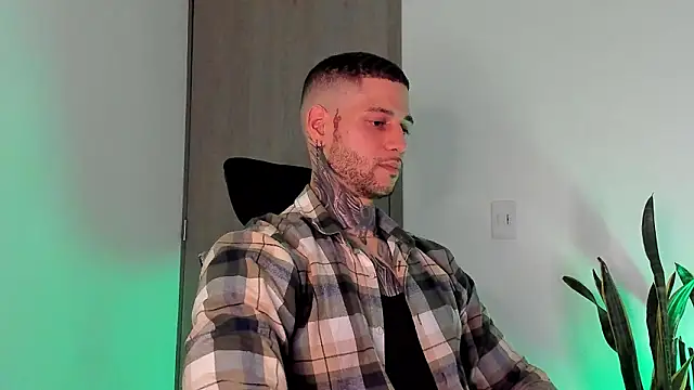  jamesleandros1 online show from 02/25/26, 05:06