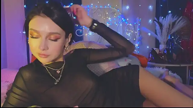 Snapshot of Funny_Bunny chatting on 03/01/25, 02:26 Funny Bunny online show from 03/01/25, 02:26