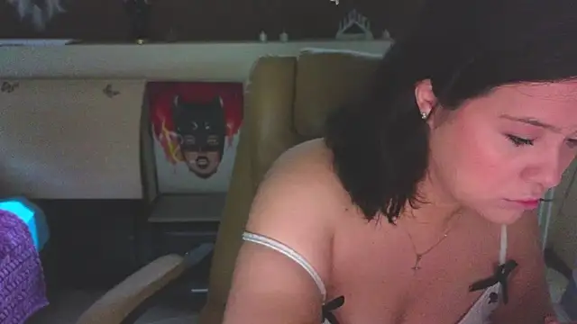 Malika uAngel online show from 10/22/25, 01:39