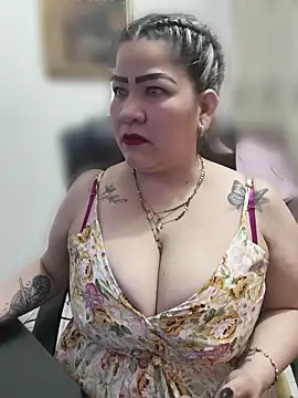 Dalessa Bigtits online show from 06/27/26, 03:44