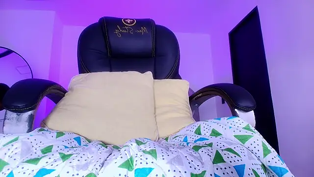 naomi kyse online show from 01/17/26, 03:11