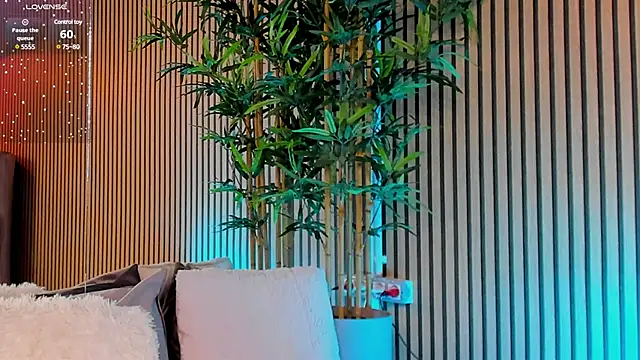 Snapshot of Avril_Cyrus chatting on 02/10/25, 01:22 Avril Cyrus online show from 02/10/25, 01:22