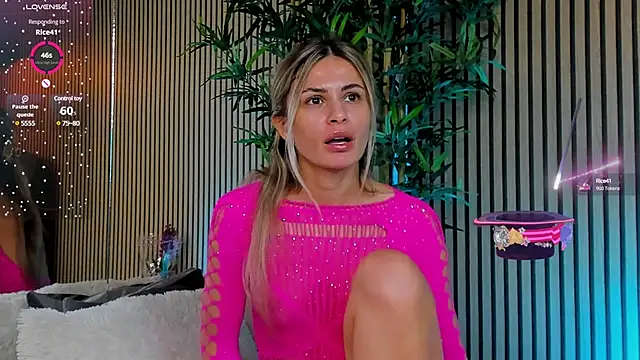 Snapshot of Avril_Cyrus chatting on 03/06/25, 07:57 Avril Cyrus online show from 03/06/25, 07:57