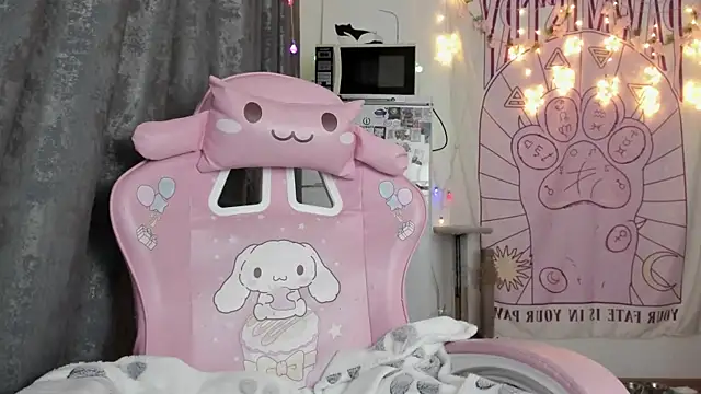 Holy420lolii online show from 03/21/25, 04:51