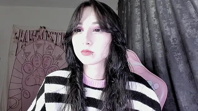 Holy420lolii online show from 09/20/25, 05:36