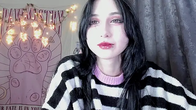 Holy420lolii online show from 10/27/25, 06:56