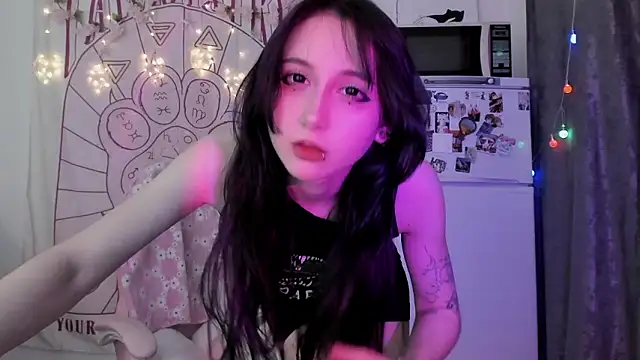 Holy420lolii online show from 01/17/26, 05:16