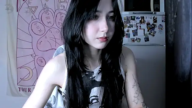 Holy420lolii online show from 04/11/26, 02:32