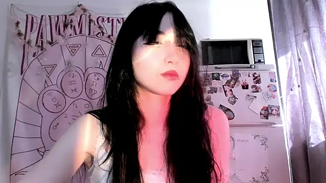 Snapshot of Holy420lolii chatting on 07/25/26, 02:14 Holy420lolii online show from 07/25/26, 02:14