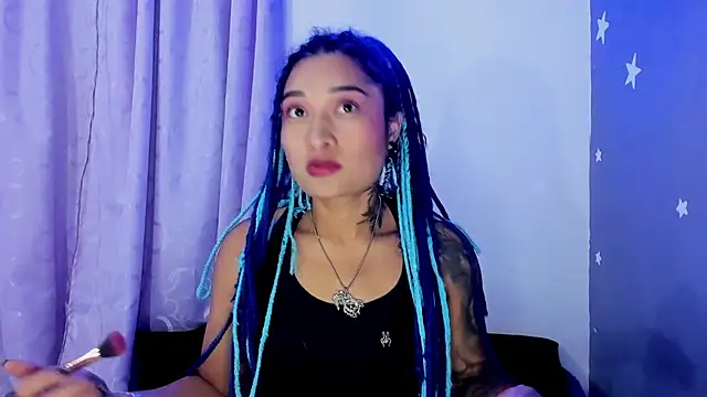 Snapshot of Eva_Lee_ chatting on 12/14/24, 05:29 Eva Lee online show from 12/14/24, 05:29