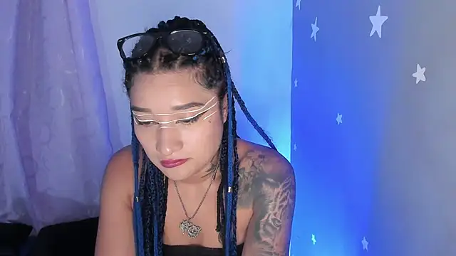 Snapshot of Eva_Lee_ chatting on 12/28/24, 07:00 Eva Lee online show from 12/28/24, 07:00