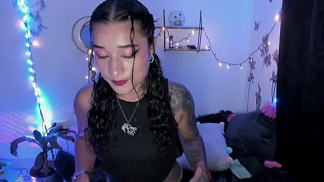 Snapshot of Eva_Lee_ chatting on 03/13/25, 06:26 Eva Lee online show from 03/13/25, 06:26