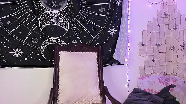 Snapshot of Eva_Lee_ chatting on 09/09/25, 06:24 Eva Lee online show from 09/09/25, 06:24