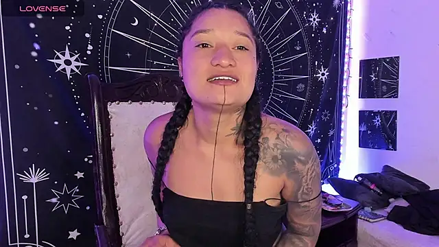 Snapshot of Eva_Lee_ chatting on 10/09/25, 09:18 Eva Lee online show from 10/09/25, 09:18