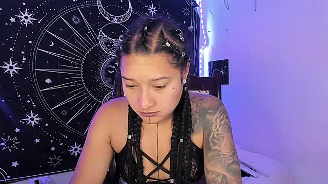 Eva Lee  online show from 01/16/26, 08:51