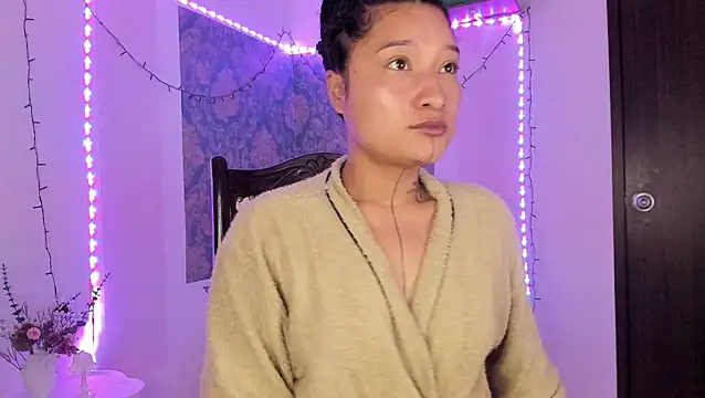 Eva Lee  online show from 02/26/26, 09:19