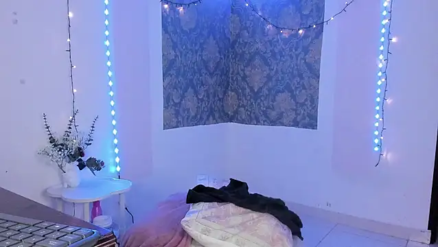 Eva Lee  online show from 03/29/26, 09:31