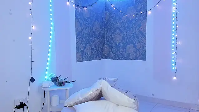 Eva Lee  online show from 04/19/26, 10:03