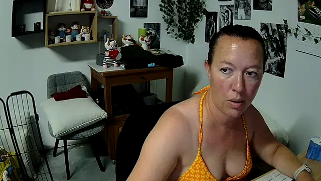 Snapshot of AnyaKrey@xh chatting on 05/28/26, 11:40 AnyaKreyxh online show from 05/28/26, 11:40