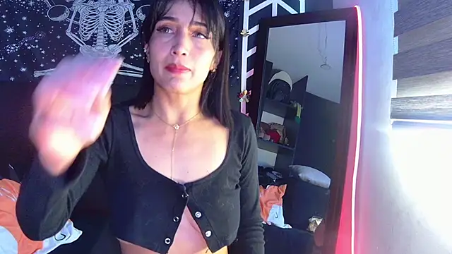 EvangelineCors online show from 01/07/25, 06:14