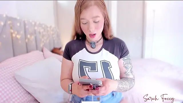 Foxxy222  online show from 02/18/26, 09:11