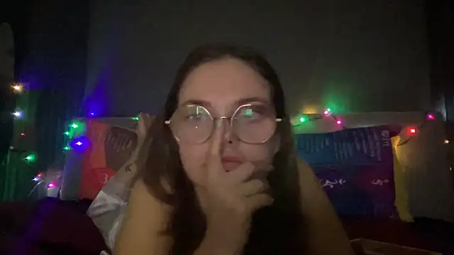 lovebellagrey online show from 12/16/24, 10:45