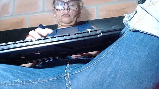 DevoraAmateur online show from 03/11/26, 01:00